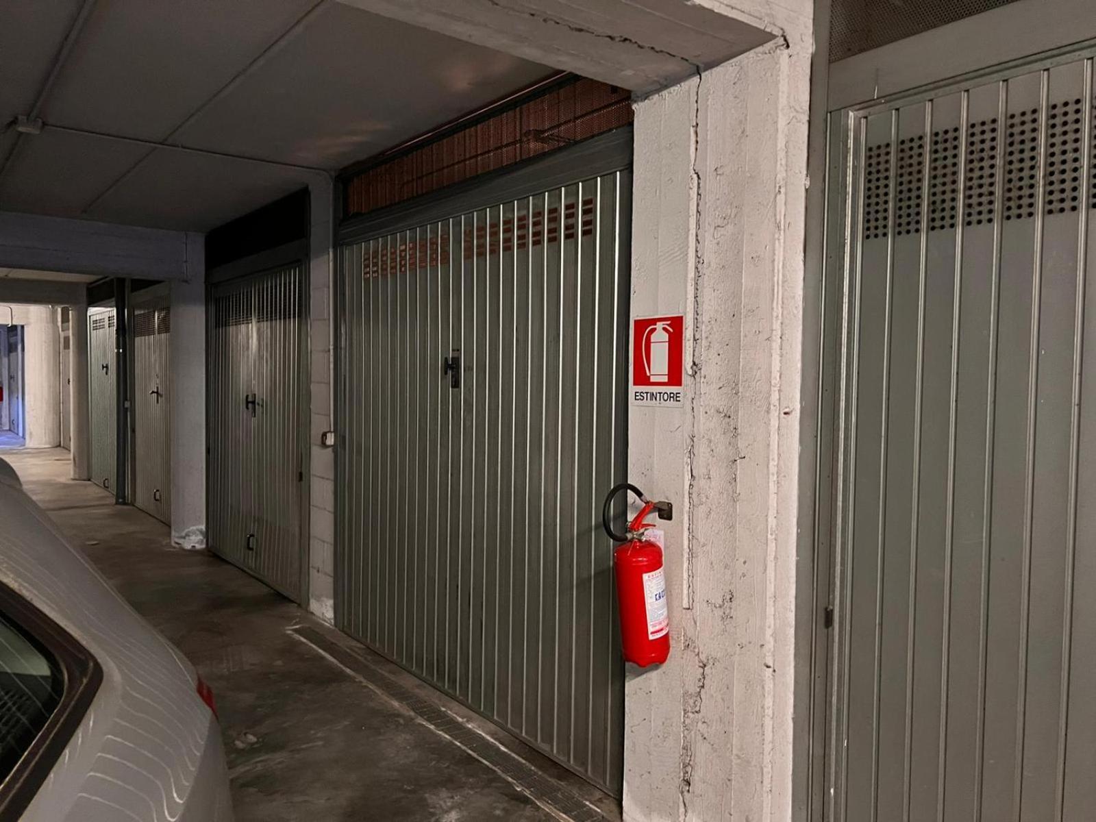 Kibilu - Via Medaglie D'Oro Centro Citta Con Parcheggio Lejlighed Varese Eksteriør billede